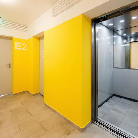 B14-exclusive Apartment&parking Apartament *