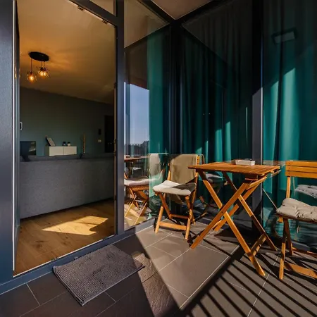 Апартаменты B14-exclusive Apartment&parking