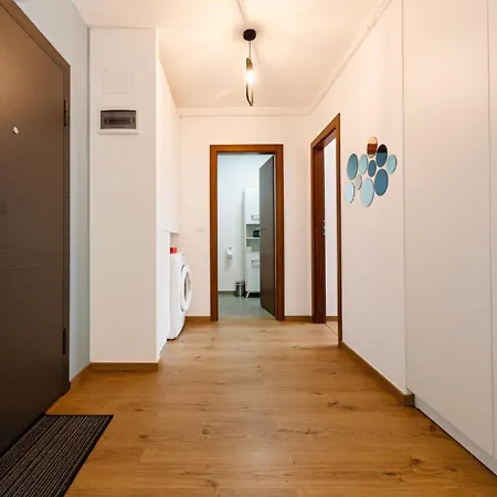 Апартаменты B14-exclusive Apartment&parking