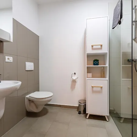 Апартаменты B14-exclusive Apartment&parking