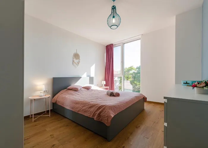 B14-exclusive Apartment&parking *